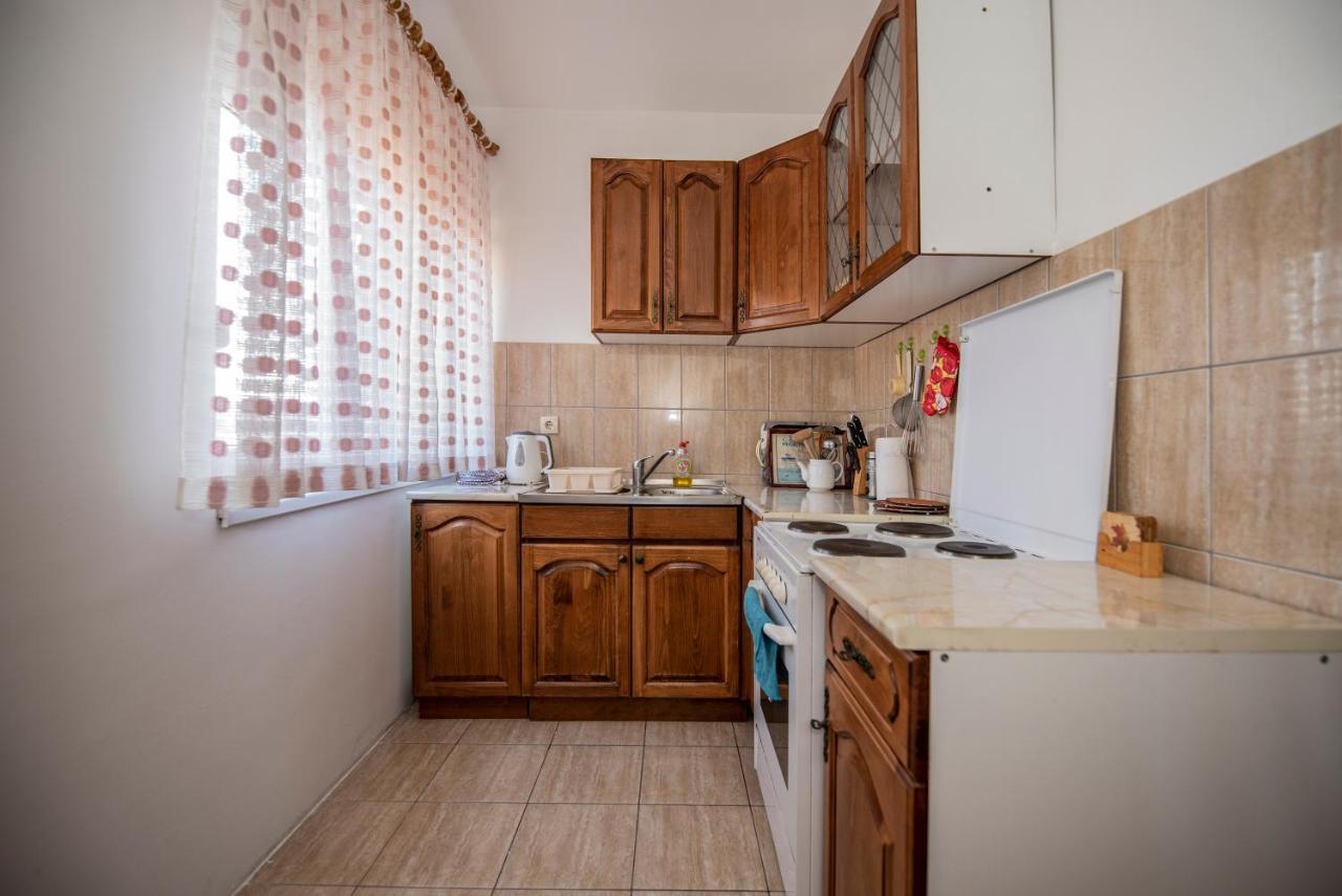 Апартаменты Apartman Pogled Требинье Экстерьер фото